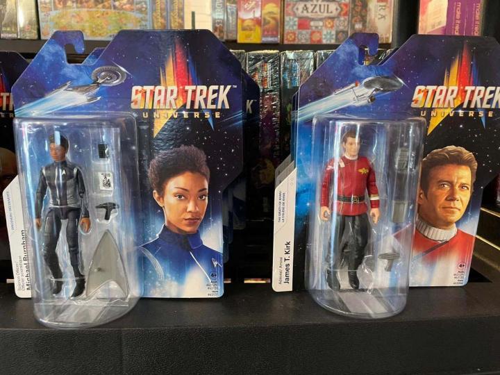 Spécialiste en vente de figurines de collection.